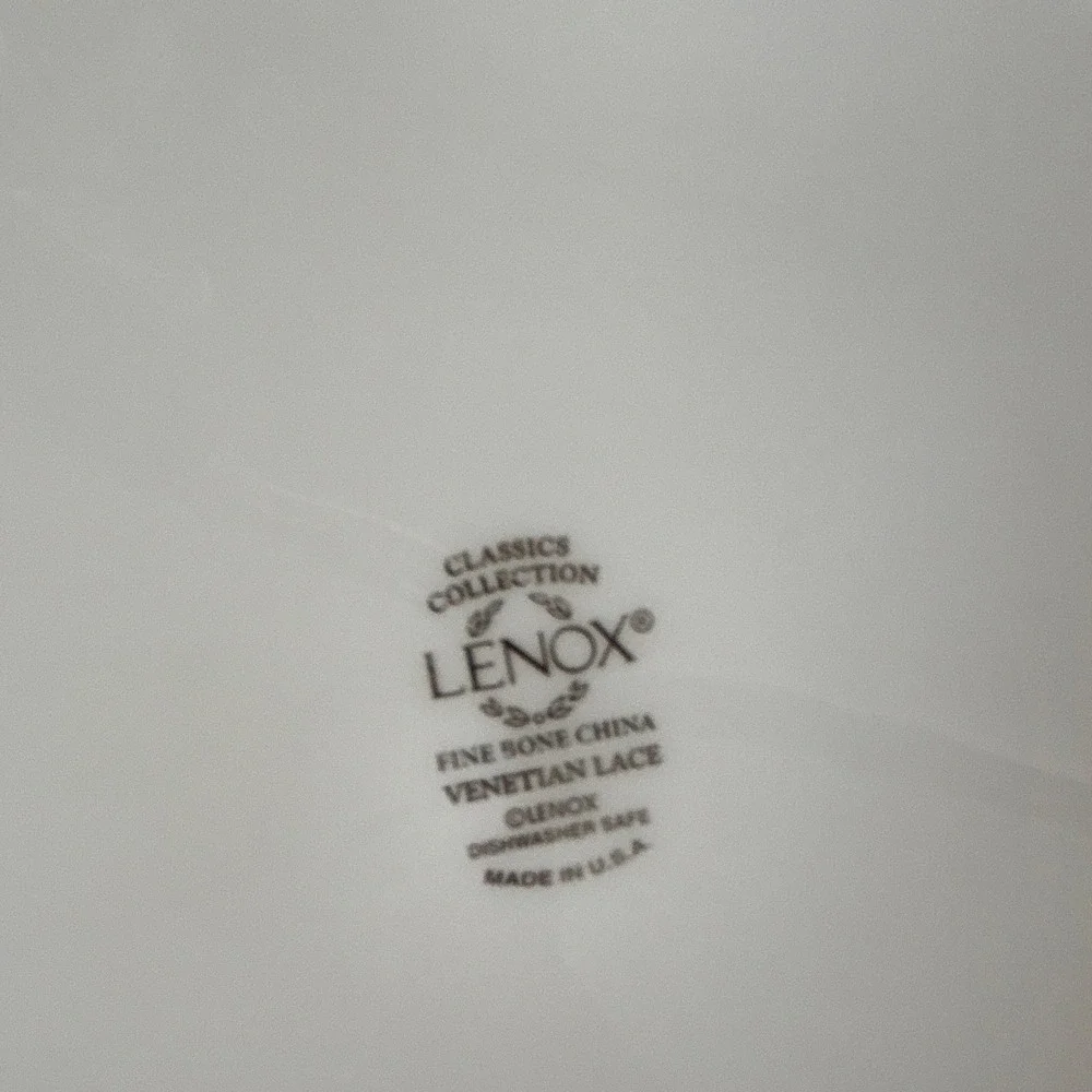 Lenox Classics Venetian Lace Bone China 10in Dinner Plate White/Beige CL402